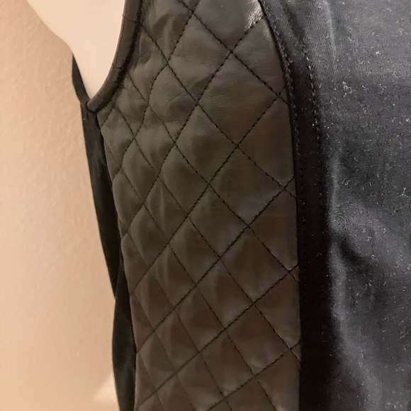 DL1961 sleeveless black top! - Picture 4 of 6